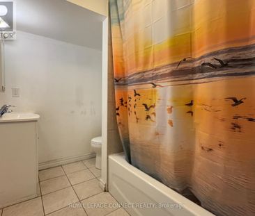 #Lower - 58 Navaho Drive – Toronto C15, Ontario - Photo 2