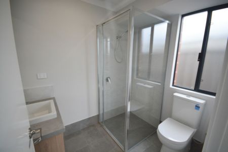 Brand New Four Bedroom Dual Living Property! - Photo 5