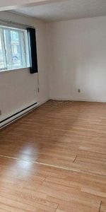 1 CH - 1 SDB - Windsor - $825 /mo - Photo 3