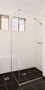 Apartment Convenient to All Urban Amenities - Photo 3