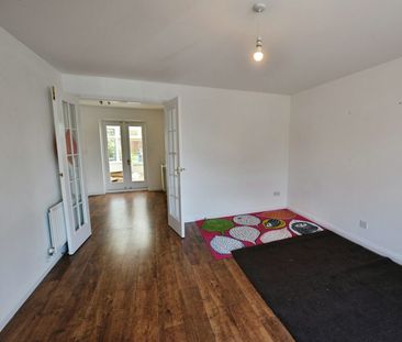 Detached house to rent on - Photo 6