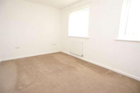 Greenfinch Grove, Birchwood, Warrington, WA3 - Photo 3