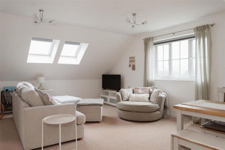 1 bedroom penthouse to rent - Photo 4