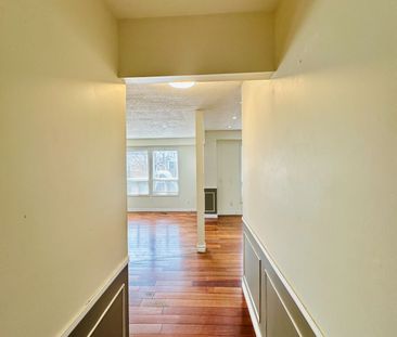 For Lease - 52 MOFFATT Avenue, Brampton, Ontario - Photo 3