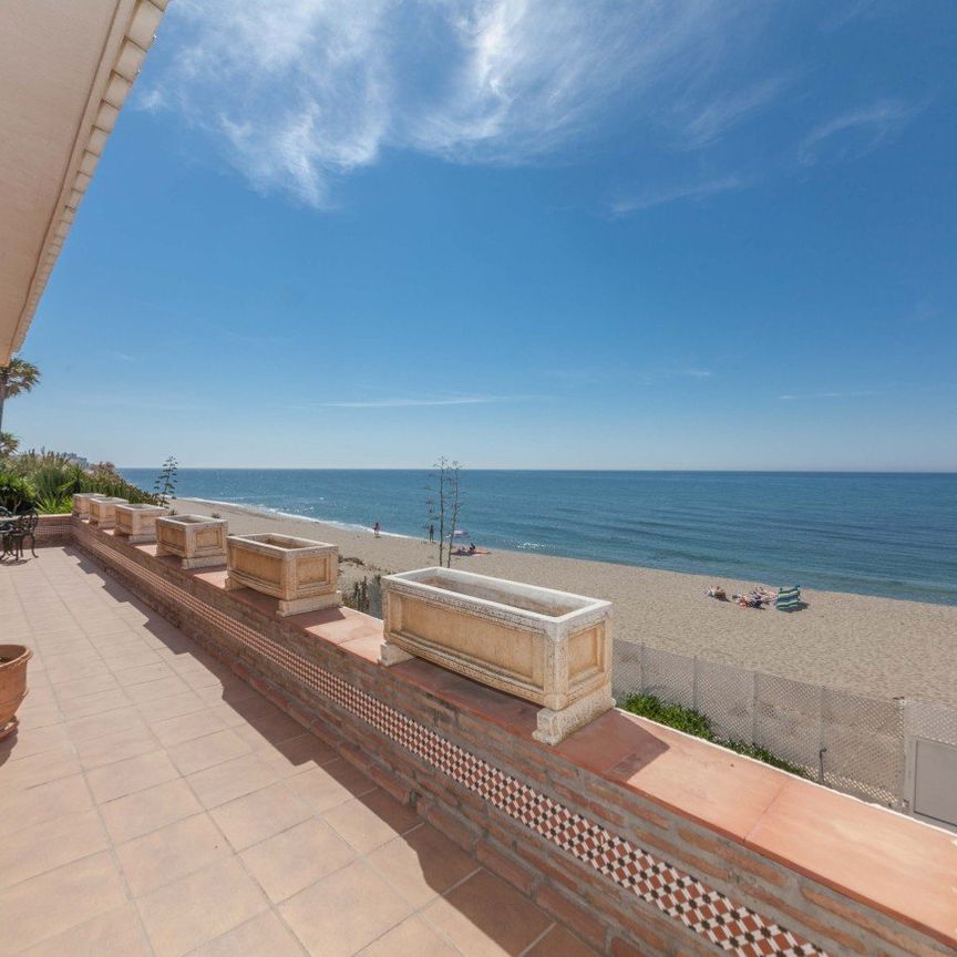 769991 - Villa For rent in Cabopino, Marbella, Málaga, Spain - Photo 1