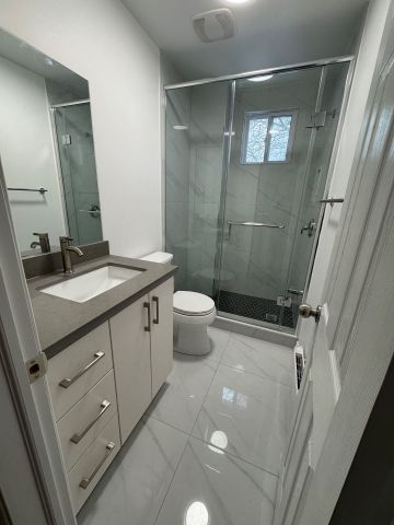 For Lease - 58 Pape Avenue, Toronto, Ontario - Photo 5