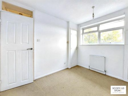 2 bedroom semi-detached house to rent - Photo 4