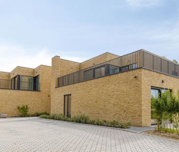 Appartement te huur in Kortrijk voor € 1.250 met 2 slaapkamers - Photo 4