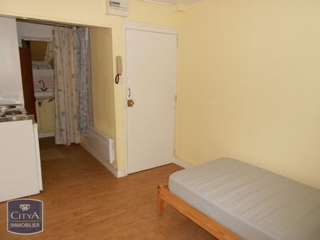 Location Appartement 1 pièce 9m² ANGERS 49100 - Photo 2