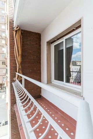 Calle de Hilarión Eslava, Madrid, Community of Madrid 28015 - Photo 4