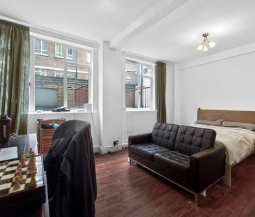 Charterhouse Square, London, EC1M 6ET - Photo 5
