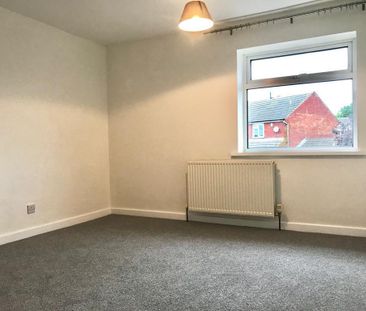 Romford Avenue, Leeds, Morley - Photo 3