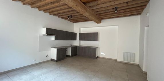 Location Appartement 2 pièces 60m² VILLEFRANCHE SUR SAONE 69400 - Photo 2
