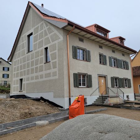 Neubau - Charmante Wohnung mit Sichtbalken und grossem Turmbalkon! - Photo 5