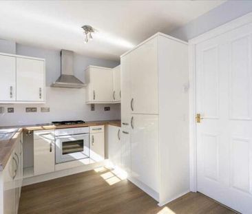 2 bedroom terraced house to rent - Photo 3