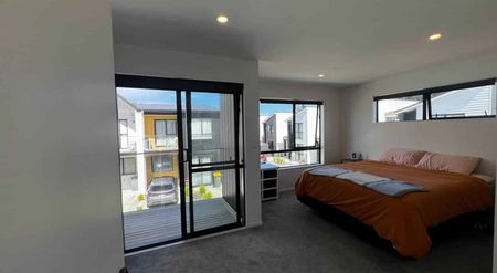 Modern Comfort in an Unbeatable Location - Photo 4