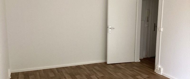 Singleglück - Erstbezug nach Modernisierung - Foto 1