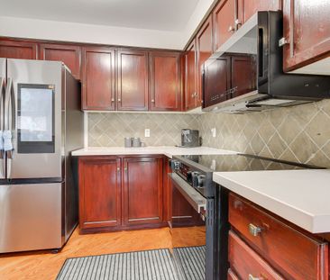 For Lease - 6692 Meteor Court, Mississauga, Ontario - Photo 6