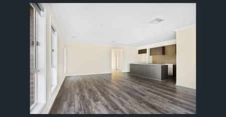 STYLISH HOME IN BALLARAT HIGH SCHOOL CATCHMENT!! - Photo 3