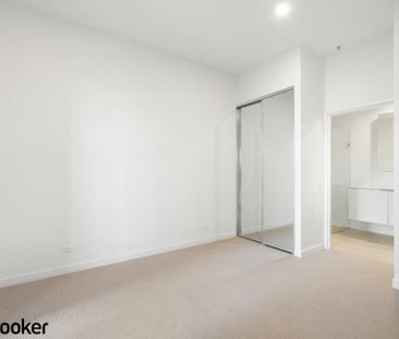 Brand New apartment Denman Prospect apartment ground level - Photo 2