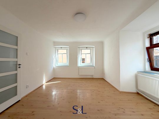 Pronájem bytu 2+1 61 m² - Photo 1
