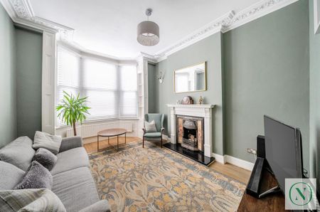 3 bedroom detached house to rent - Photo 3