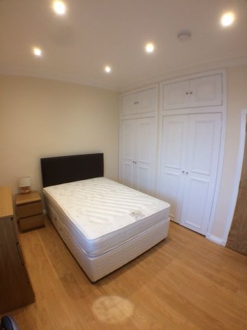 3 Bed Flat, King Street, AB24 - Photo 5