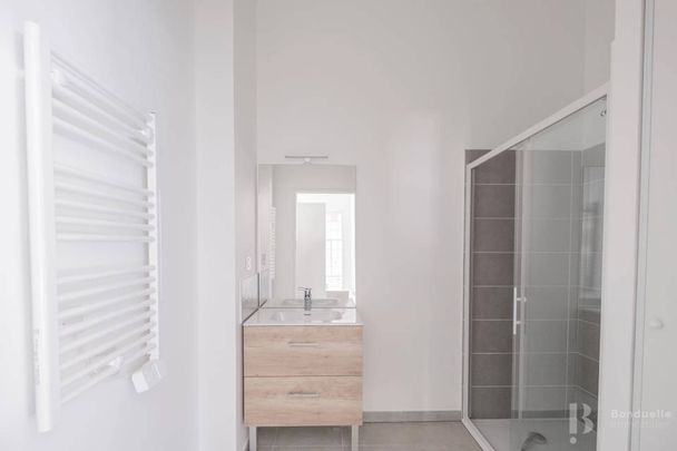 Rental Apartment Bordeaux Saint-Jean - Photo 1