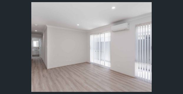 Brand new and waiting for you - Photo 1