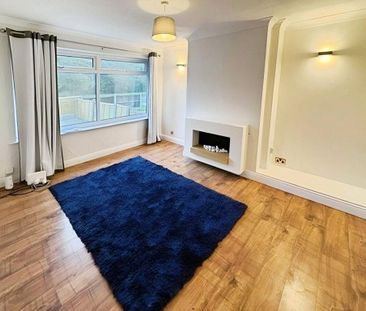 4 bedroom semi-detached house to rent - Photo 4