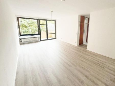 Renovierte Wohnung mit Balkon, Garten und Tiefgarage direkt am Schlosspark Strünkede - Photo 3