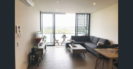 A Furnished splash of style by the waterfront - Photo 3