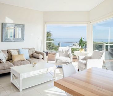 Luxury Living with Uninterrupted Bay Views - Photo 2