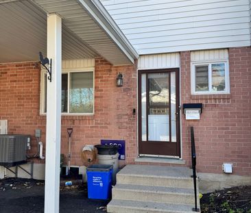 For Lease - 1318 Highbury Avenue Unit# 71, London East, Ontario - Photo 1