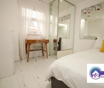 1 Bedroom Room in Flat Share To Rent - Photo 1