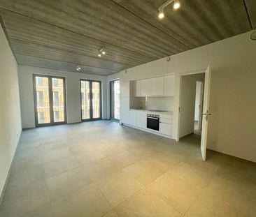 Appartement te huur - Photo 1