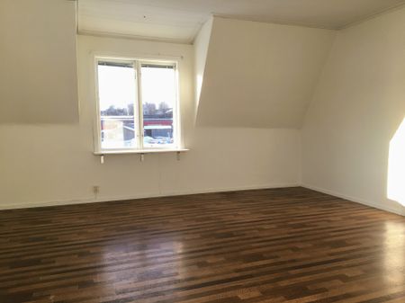 Ljus & rymlig 2:a i Högland - Foto 2