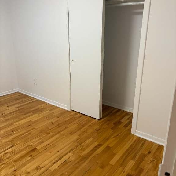 Beau 4½ à louer – Rue de Brest, Laval Disponible dès maintenant – 1450 $/mois (valeur de 1580 $/mois avec 1 mois gratuit) Bail d’un an - Photo 1