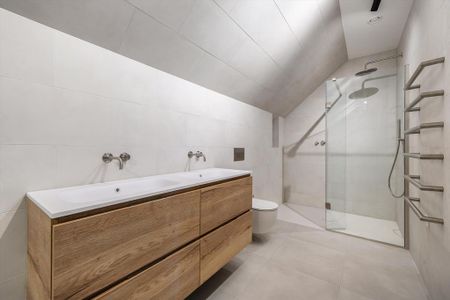 4 bedroom detached house to rent - Photo 2