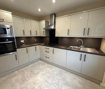 Horseshoe Lane, Enfield - Photo 6