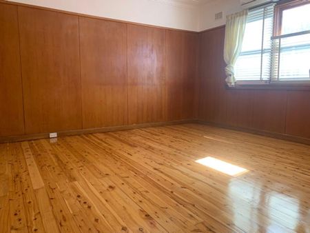 Charming 3-Bedroom Home in a Convenient Location - Photo 2