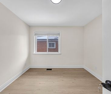 For Lease - 28 Furlong Court Unit# Main, Toronto, Ontario - Photo 6