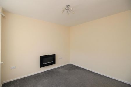 3 bed detached house to rent in Dovedale Road, Rotherham, S65 - Photo 2