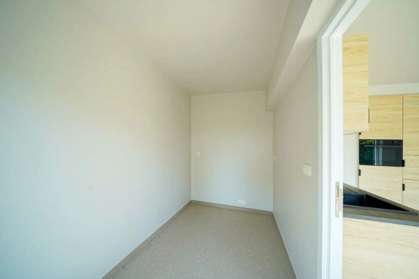 Stijlvol gerenoveerd 2-slaapkamerappartement in Centrum Oostende - Photo 1
