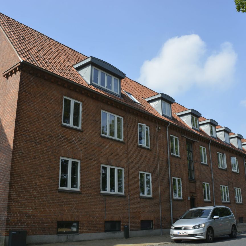 Lys lejlighed med moderne køkken i Odense C - Photo 2