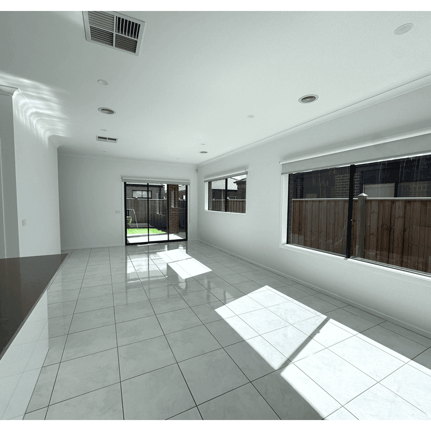 #### Close to Primary School and amenities #### - Photo 1