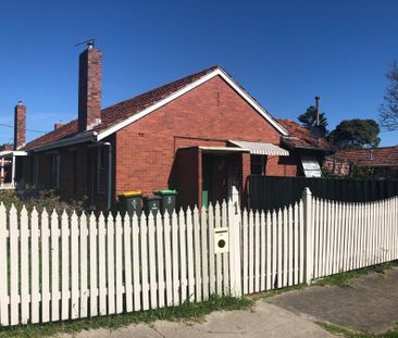 1 Edina Street, Williamstown VIC 3016 - House For Rent | Domain - Photo 3