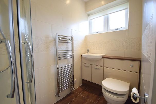 4 bedroom detached bungalow to rent - Photo 1