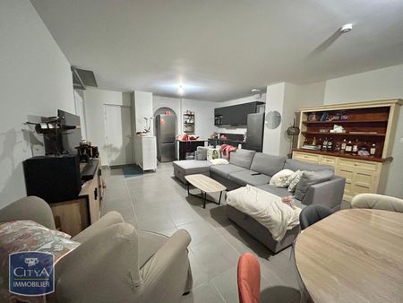 Location Appartement 3 pièces 81m² CHALON SUR SAONE 71100 - Photo 2