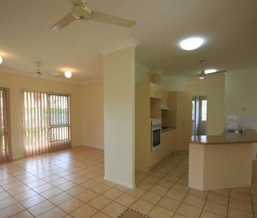 31 Riovista Way, - Photo 2